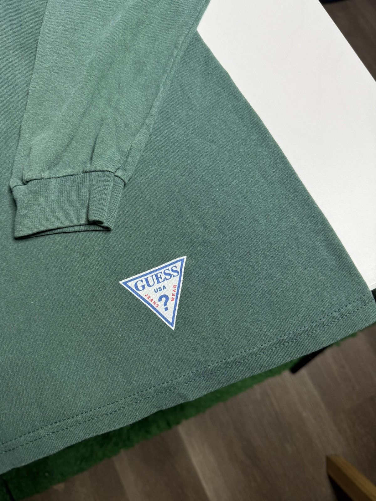 Guess VINTAGE 1990's Guess L/S Tee Forest “Green” [ L ] PREOWNED Size US L / EU 52-54 / 3 - 4 Thumbnail