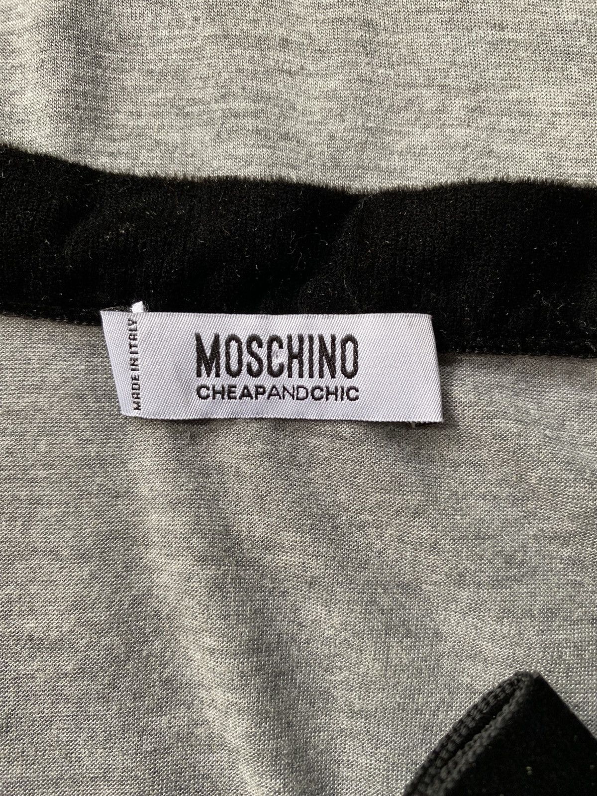 Moschino MOSCHINO Grey Velvet T-Shirt with Black Logo Print. Size ONE SIZE - 7 Thumbnail