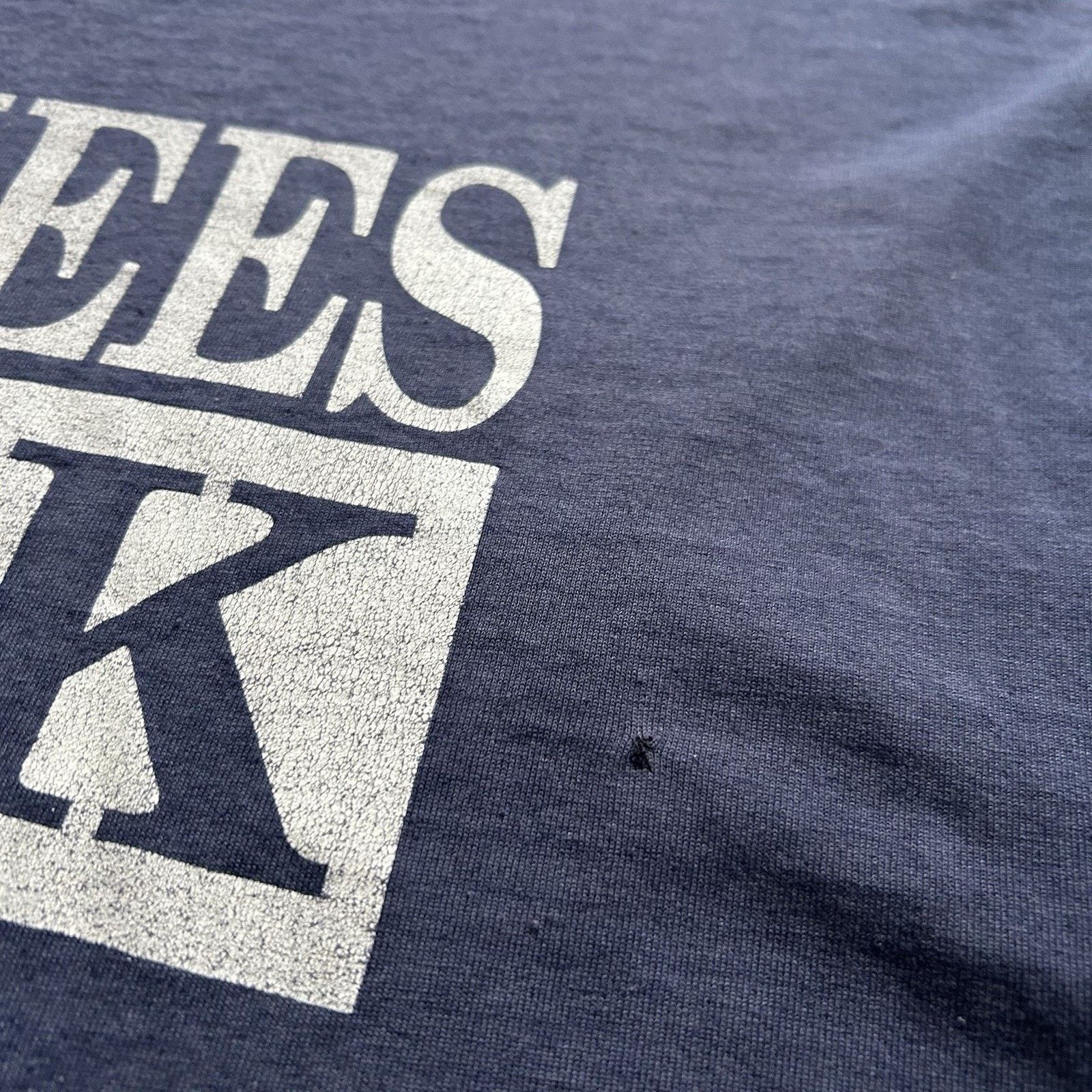 Fruit Of The Loom Vintage Yankees Suck T-Shirt XL Fruit Of The Loom Y2K MLB Size US XL / EU 56 / 4 - 3 Thumbnail