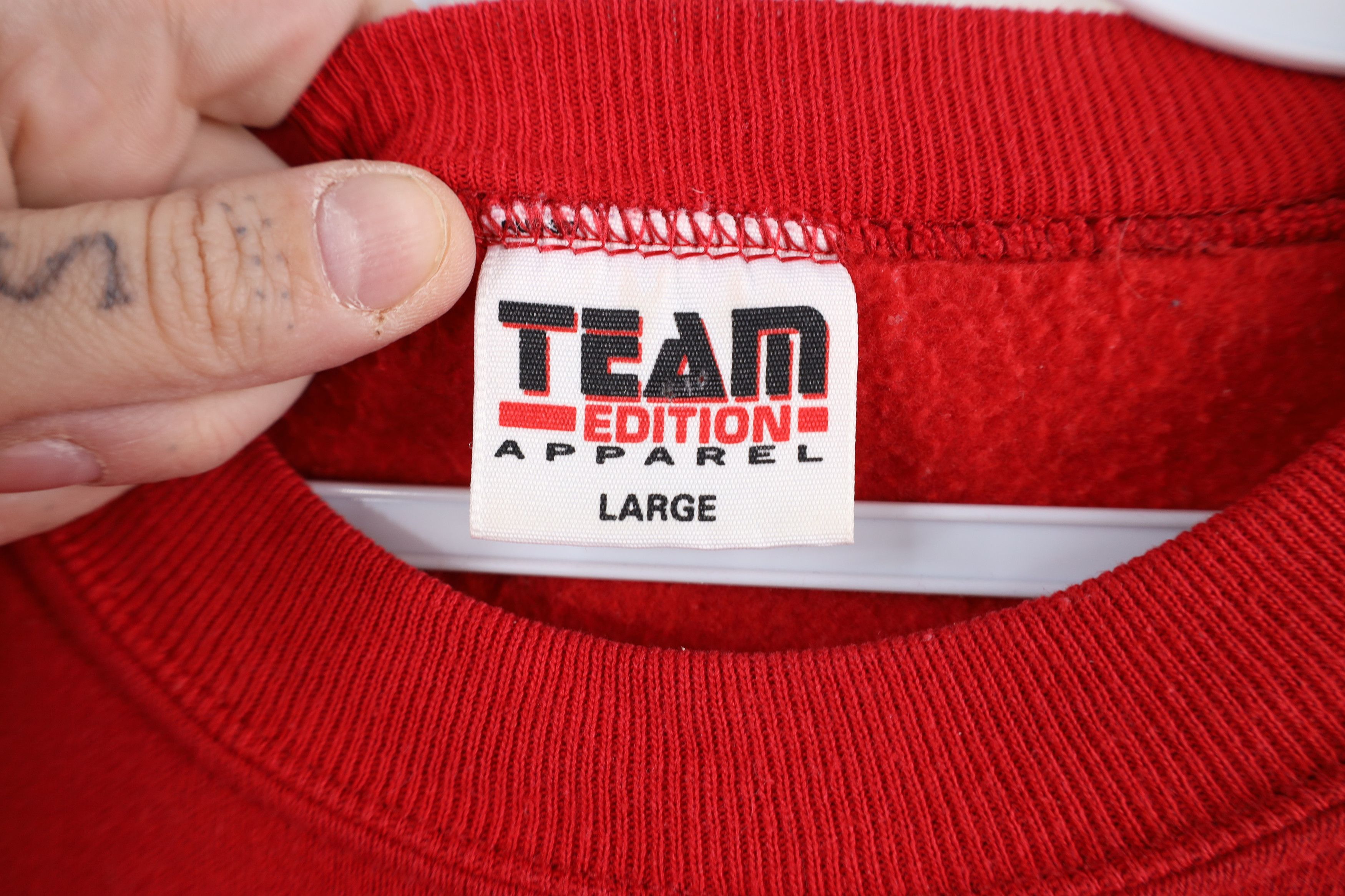 Vintage Vintage 90s Streetwear Puppy Dog Nature Sweatshirt Red USA Size L / US 10 / IT 46 - 9 Thumbnail