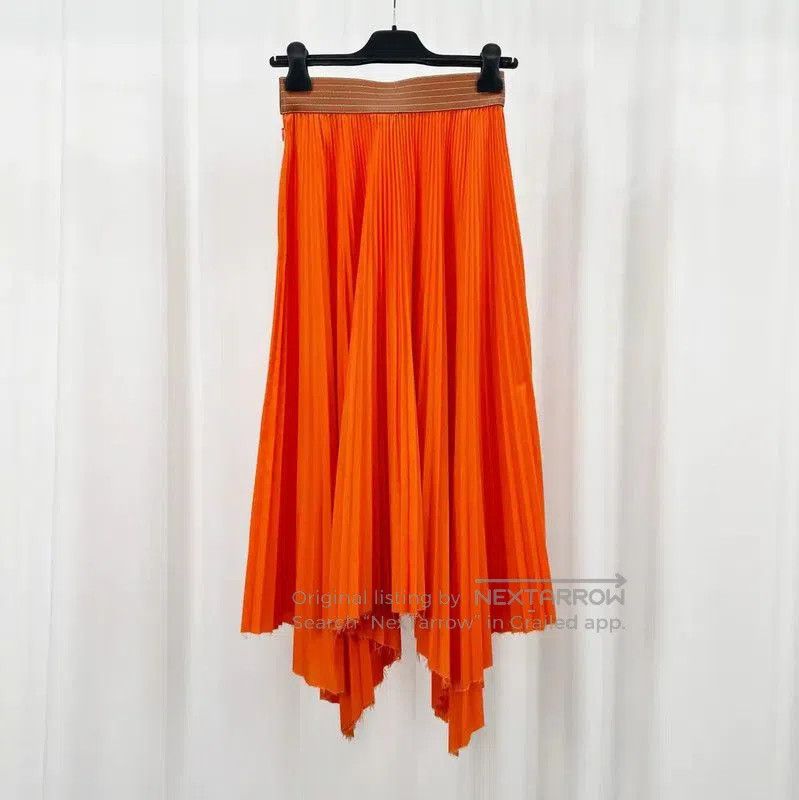 Loewe Loewe Pleated Skirt in Bright Orange . Size 22" - 2 Thumbnail