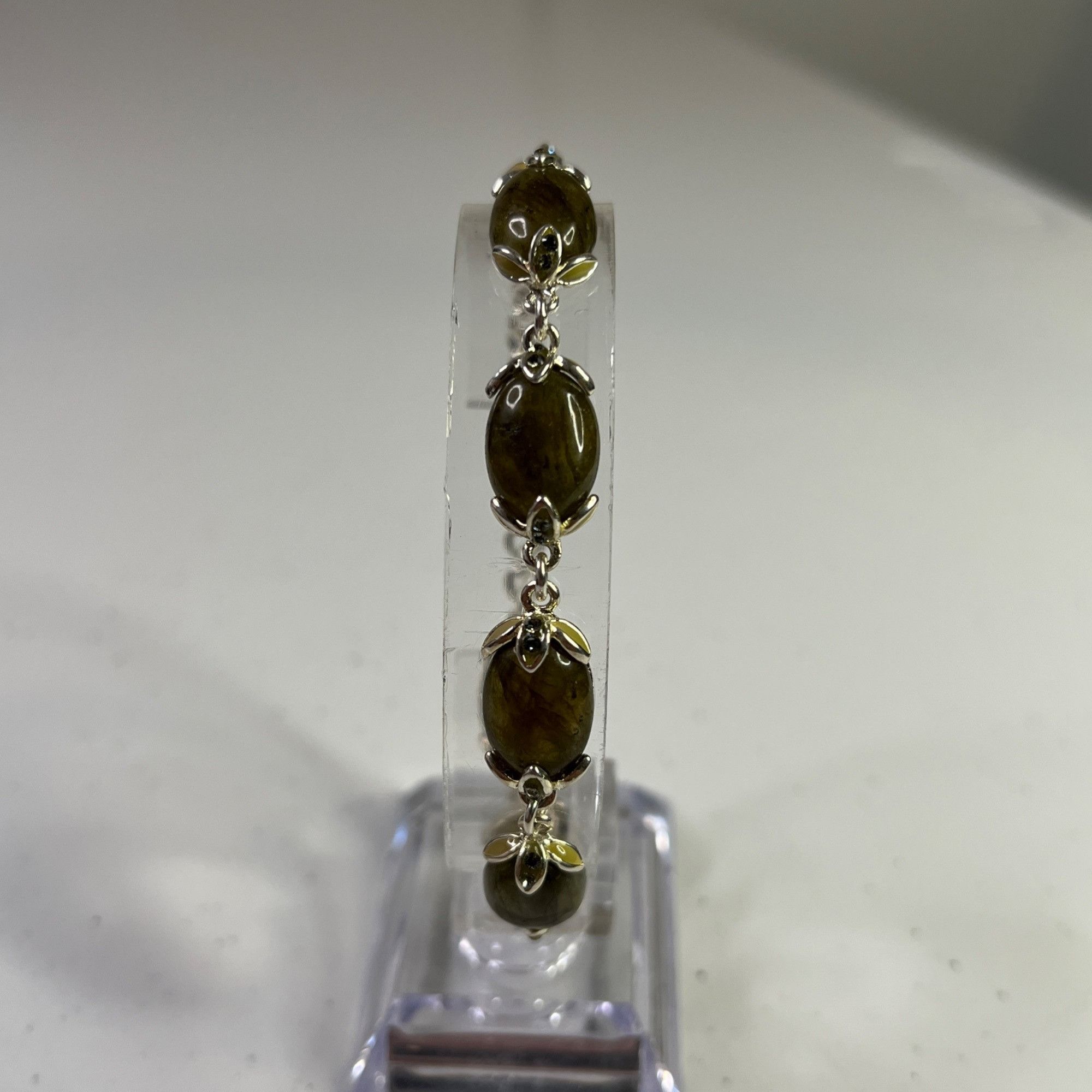 Designer Sterling Silver Oval Link Green Stone 7 1/2" Bracelet Size ONE SIZE - 2 Thumbnail