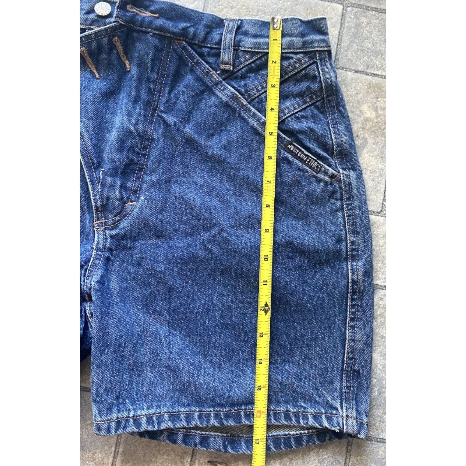 Denime Vintage Western Ethics Shorts Women’s Blue Denim Size 7/8 Made In Hong Kong Size 28" / US 6 / IT 42 - 7 Thumbnail