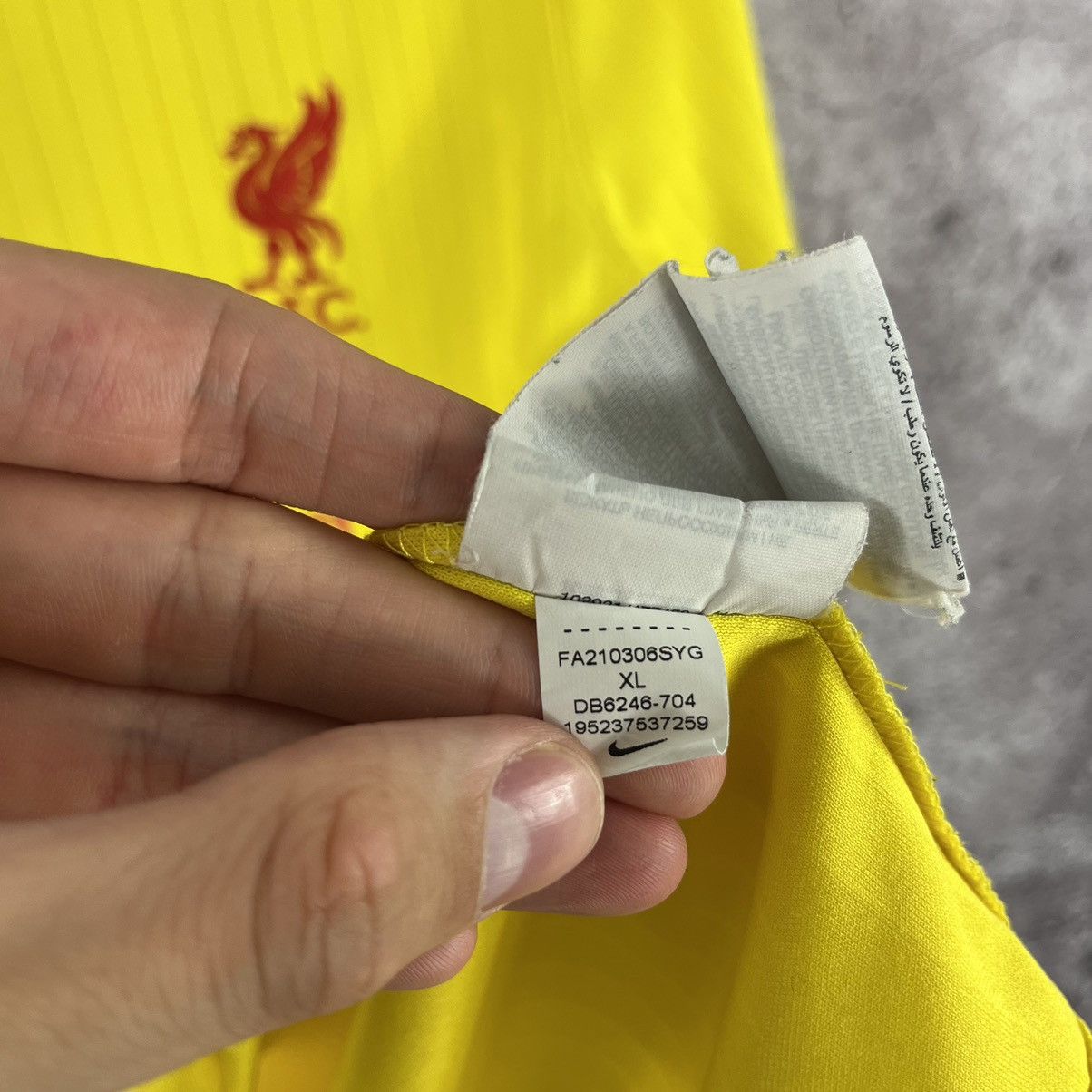 Nike Nike Liverpool 2021/2022 Third Jersey Soccer Tee Size US XS / EU 42 / 0 - 14 Thumbnail