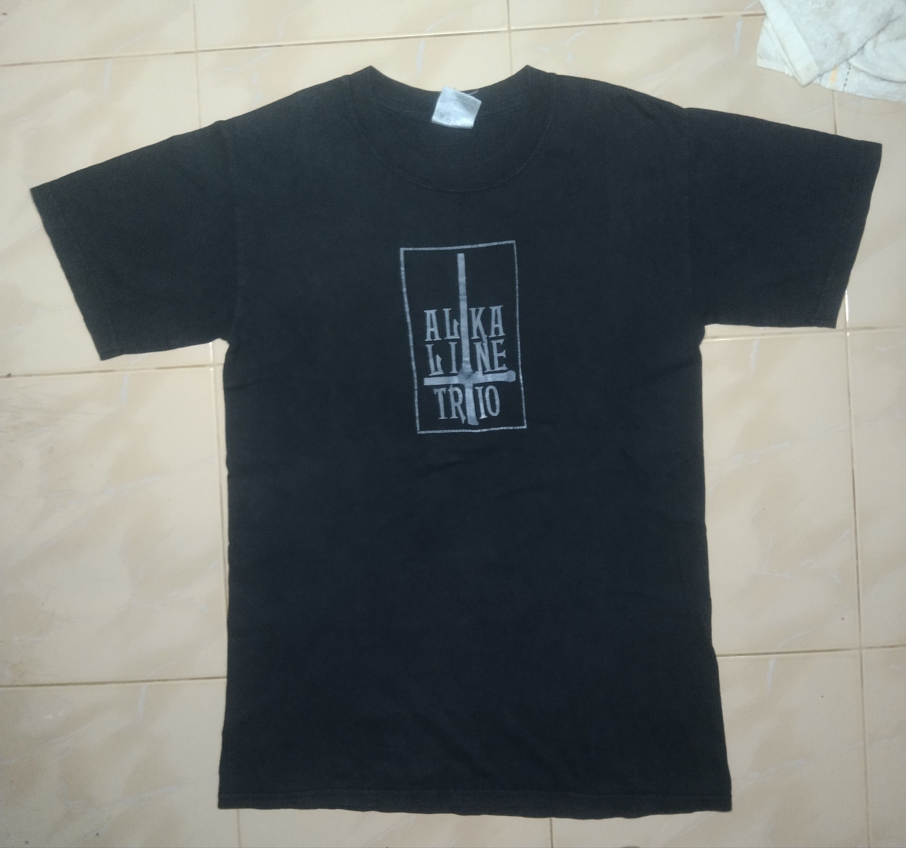 Band Tees × Hanes × Vintage Vintage 2000's Alkaline Trio tee Size US M / EU 48-50 / 2 - 2 Thumbnail