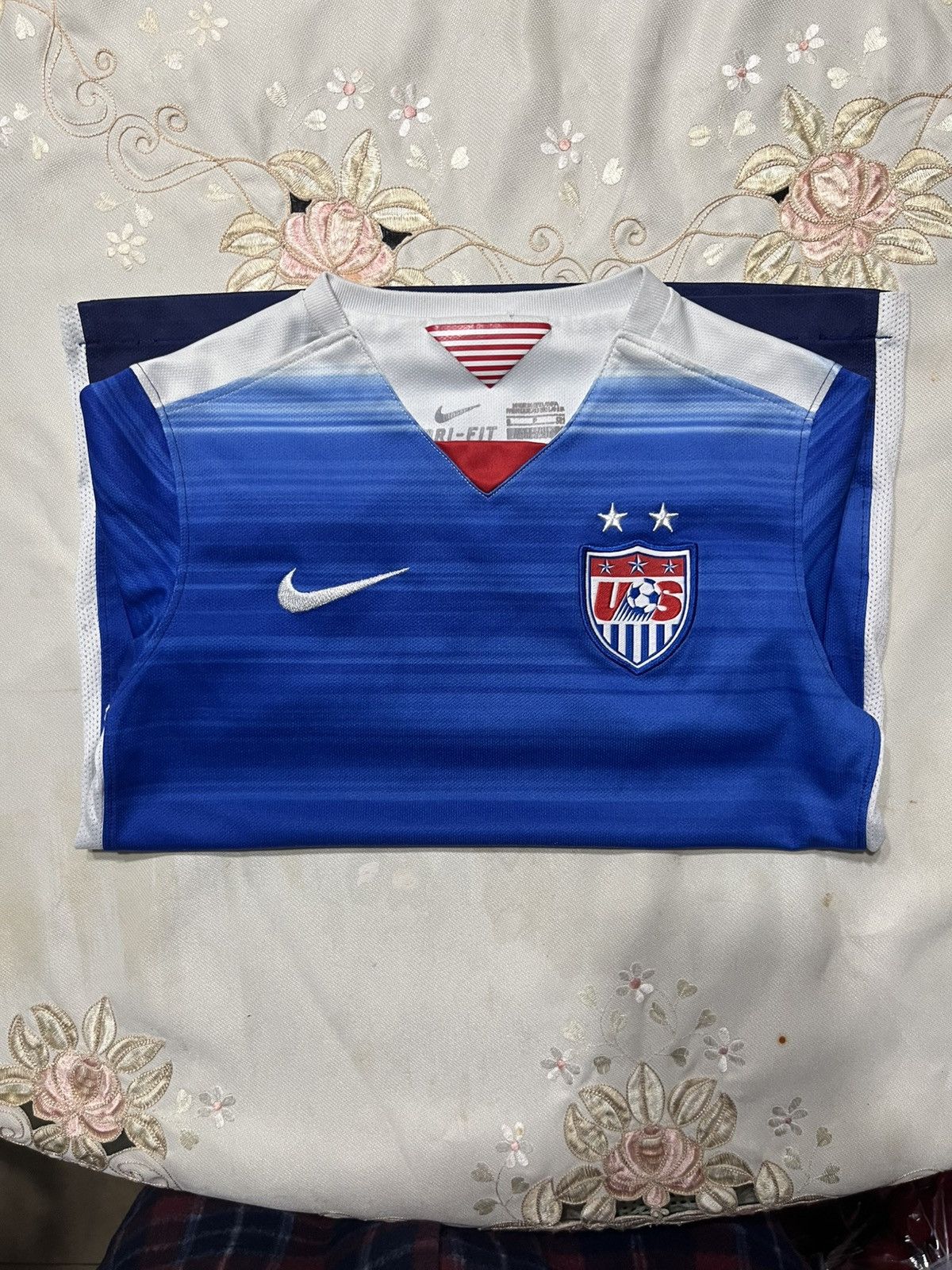 Nike 2015 Nike Dri Fit USA USWNT Away Jersey Size Youth S kids Size US XXS / EU 40 - 5 Thumbnail