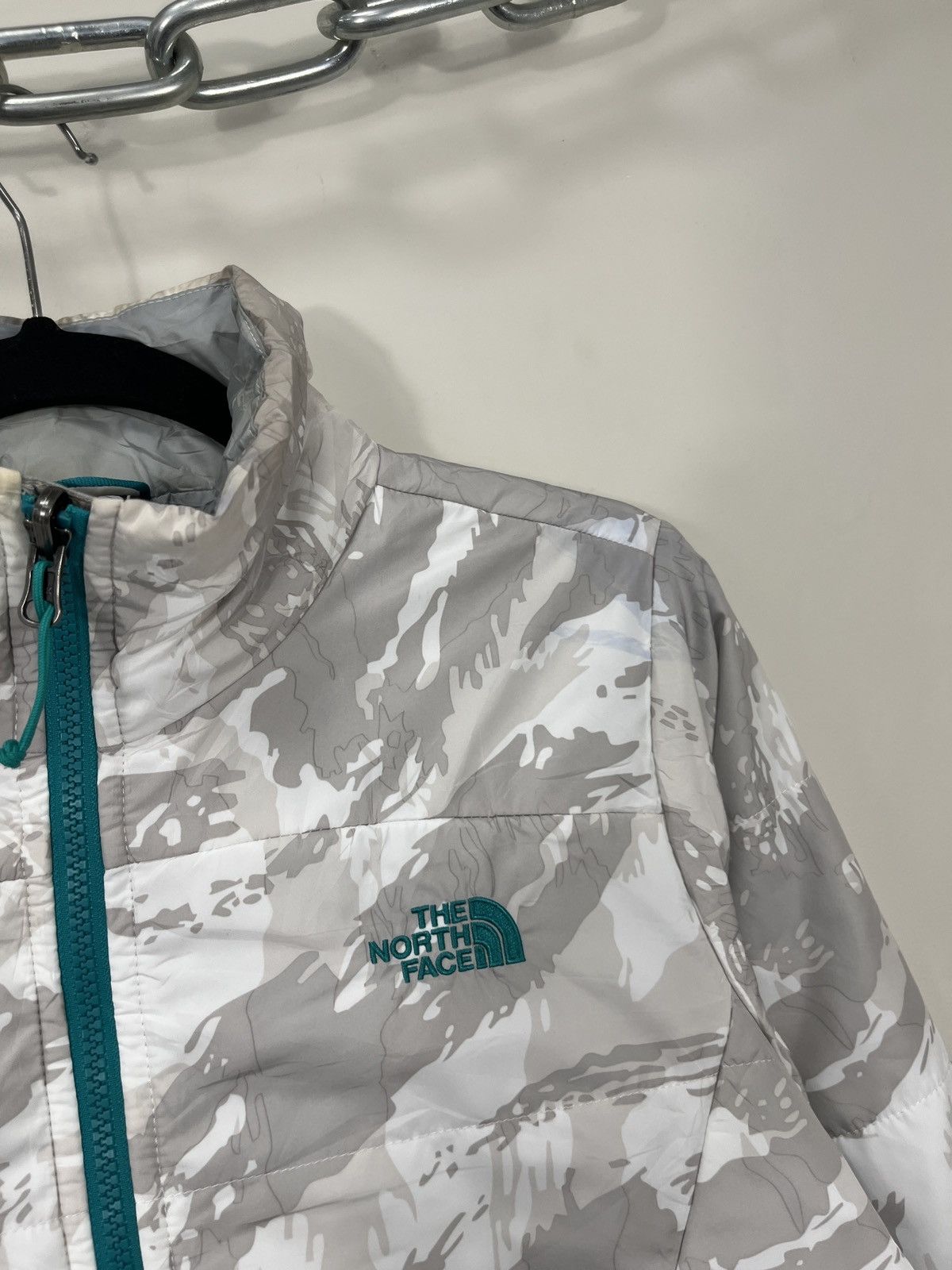 The North Face The North Face Women’s Camo Outdoor Down Puffer Jacket Size M / US 6-8 / IT 42-44 - 4 Thumbnail