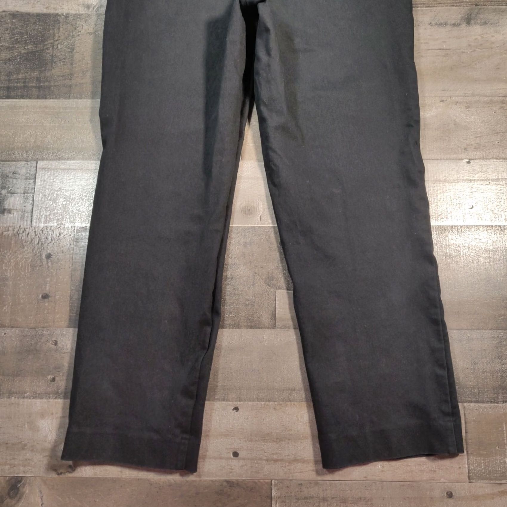 Forever 21 FOREVER 21 Pants Womens M Black Chino Mid Rise Straight Crop Flat Front Size 32" / US 10 / IT 46 - 6 Thumbnail
