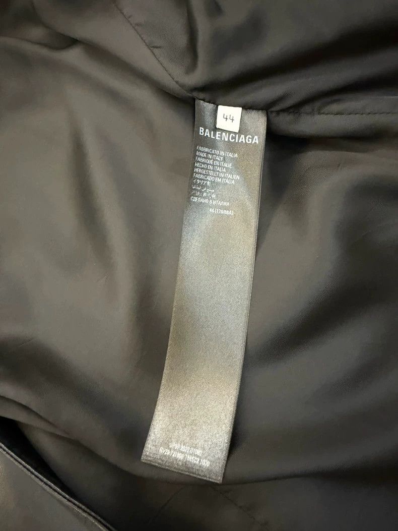 Balenciaga Balenciaga Sleeve Patch Logo Distressed Sheepskin Suit Jac Size US S / EU 44-46 / 1 - 5 Thumbnail