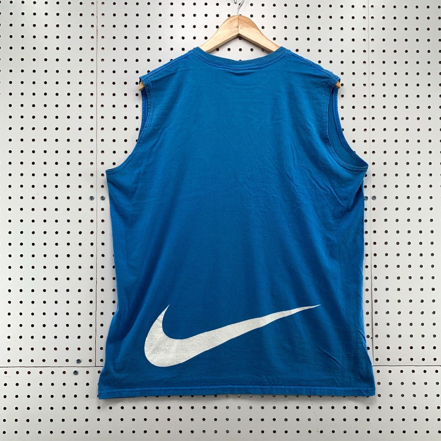 Nike VINTAGE Nike Shirt 90s Adult Large Blue White Swoosh Sleeveless Made In USA 22x29.5 Mens Size US L / EU 52-54 / 3 - 2 Thumbnail
