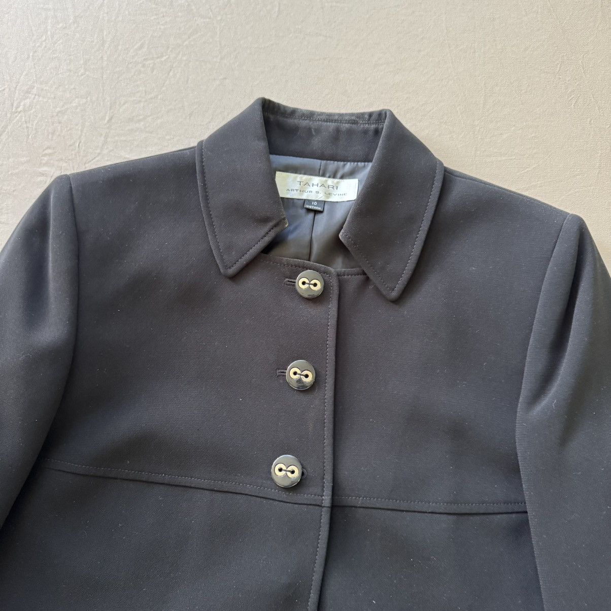 Elie Tahari Vintage Tahari Crop Blazer Size L / US 10 / IT 46 - 3 Thumbnail