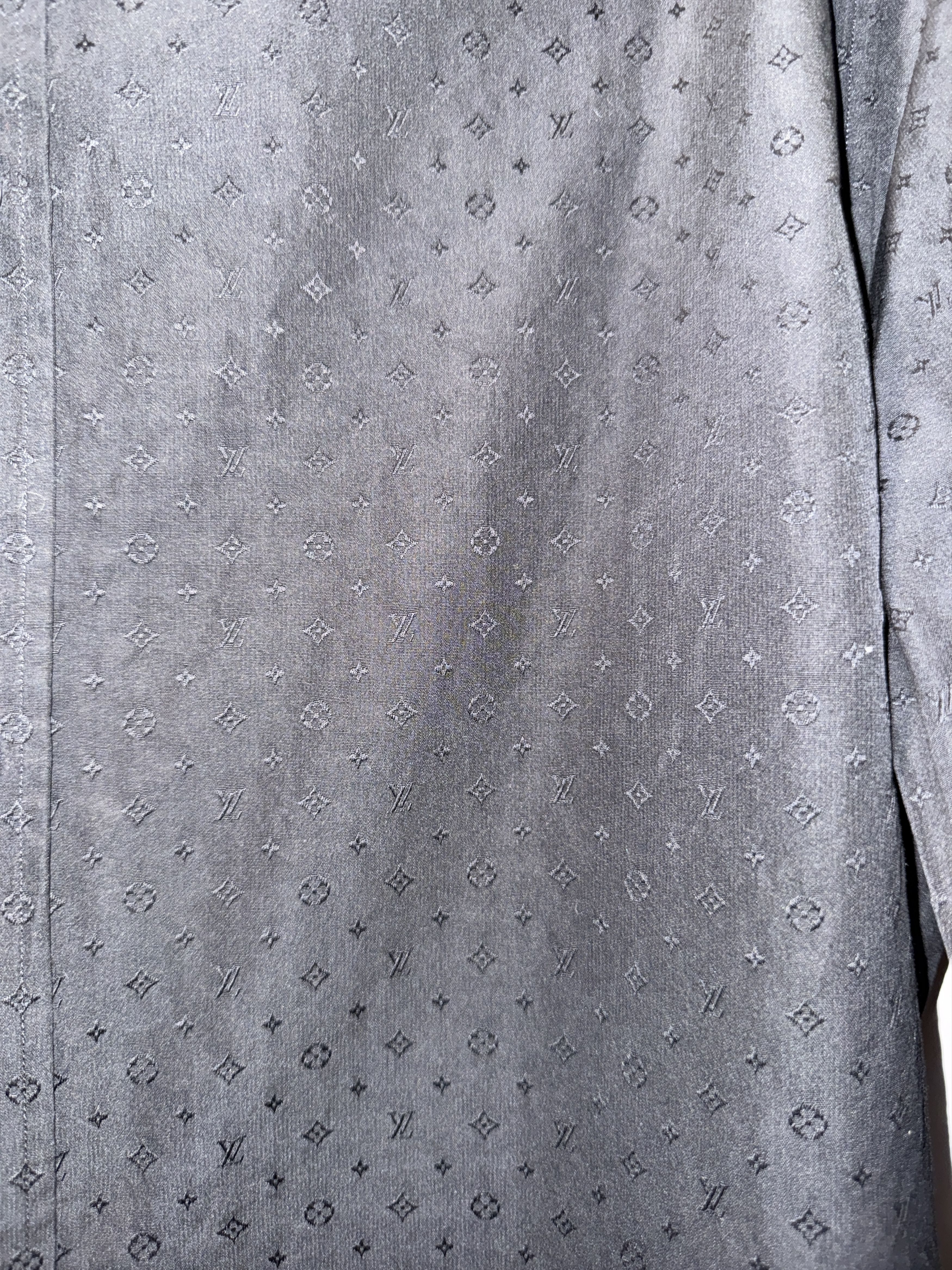 Louis Vuitton Black Louis Vuitton Monogram Shirt Size XL Size US XL / EU 56 / 4 - 2 Thumbnail