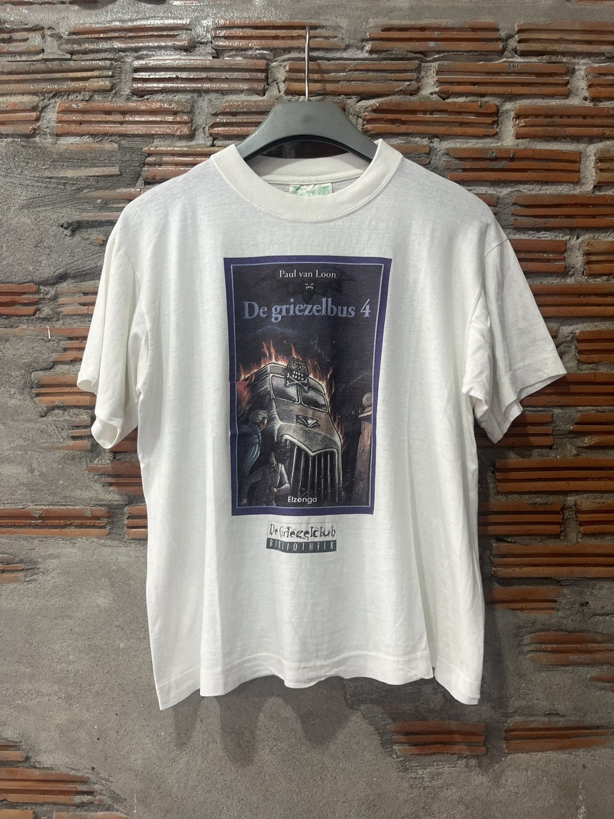 Arts & Science Vtg De griezelbus 4 by Paul Van Loon 98’s tshirt Size US S / EU 44-46 / 1 - 2 Thumbnail