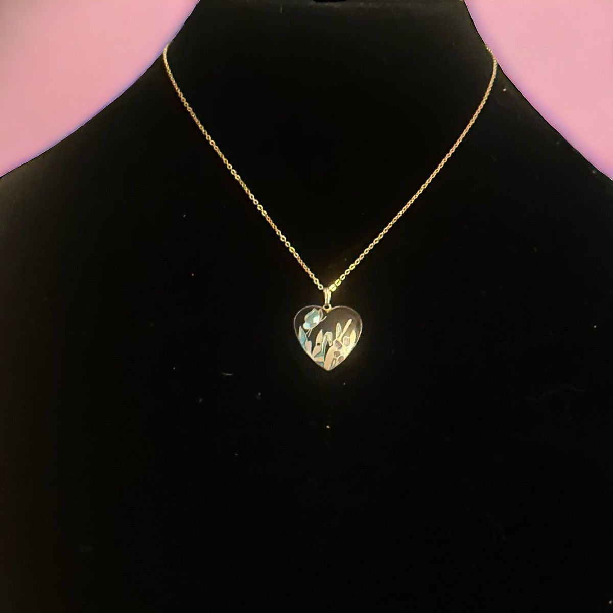 Vintage Vintage butterfly & flowers cloisonné heart pendant necklace Size ONE SIZE - 1 Thumbnail