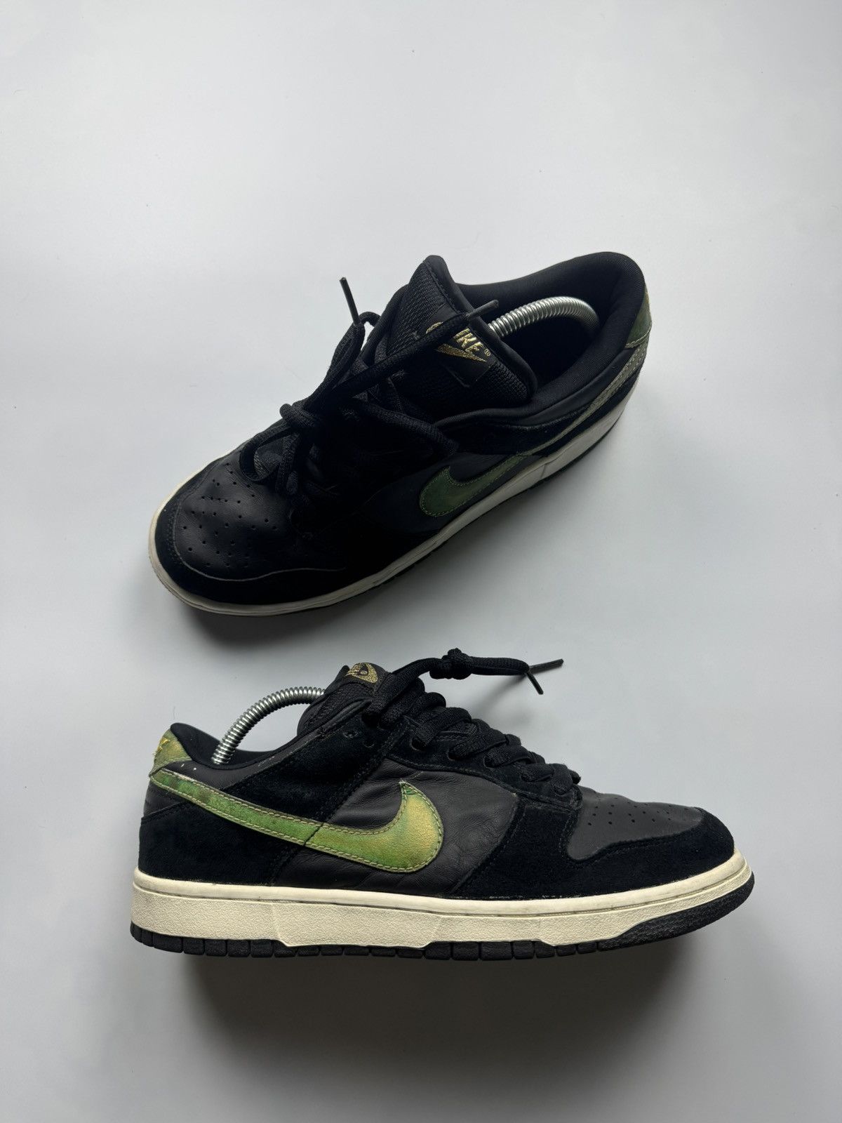 Nike SB 2003 Nike SB Dunk Low Pro Takashi Size US 9.5 / EU 42-43 - 3 Thumbnail