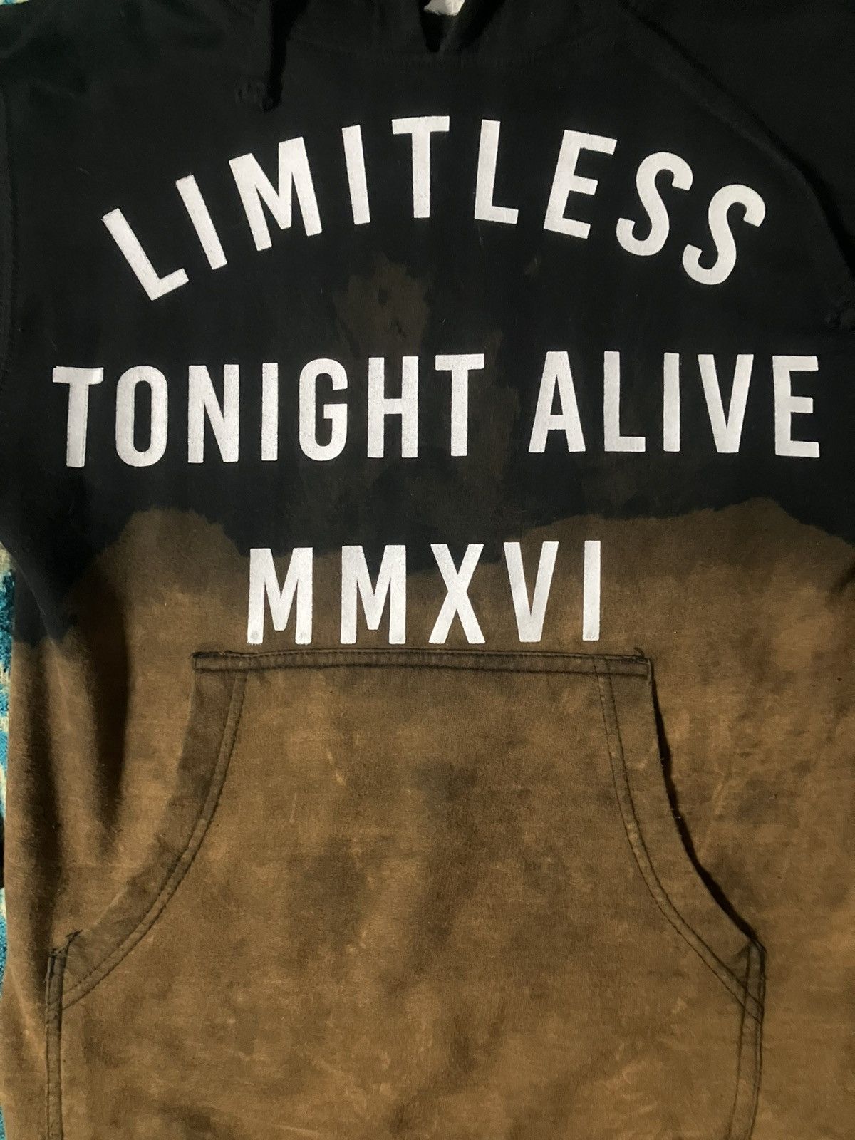 Hot Topic Tonight Alive Band Black Ombré Bleach Limitless Hoodie NEW Size US M / EU 48-50 / 2 - 4 Thumbnail