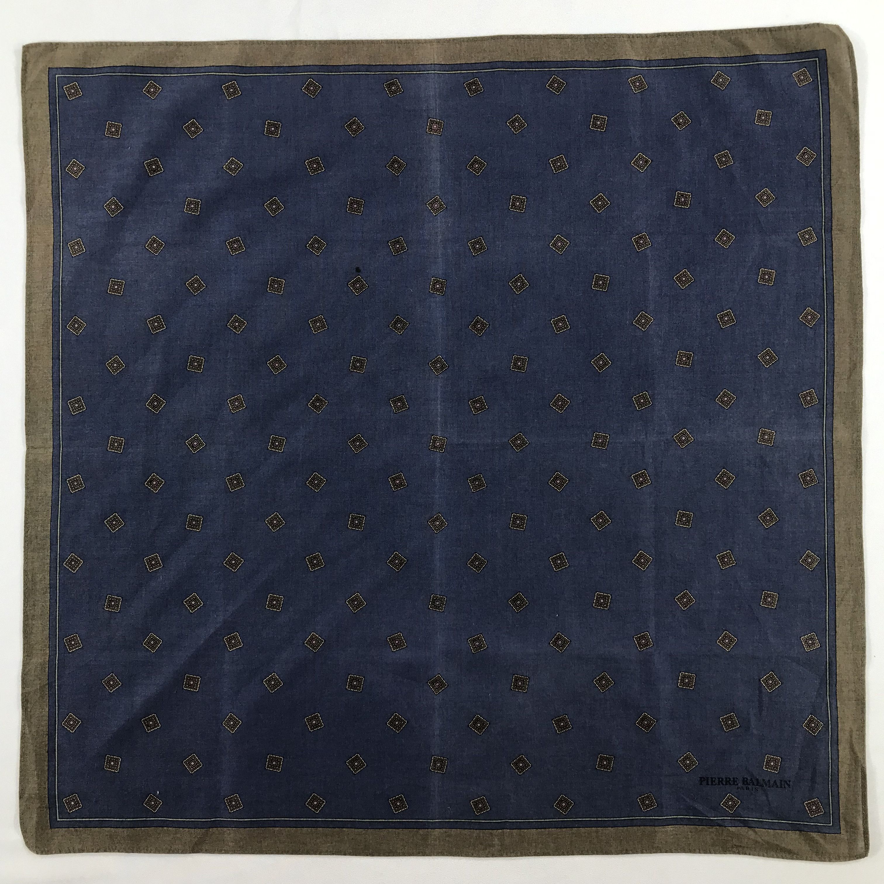 Pierre Balmain × Vintage Pierre Balmain Bandana / Handkerchief / Neckerchief - S2427 Size ONE SIZE - 1 Thumbnail