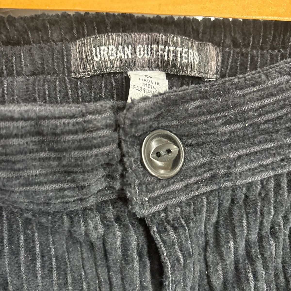 Urban Outfitters Urban Outfitters Corduroy Size US 34 / EU 50 - 3 Thumbnail