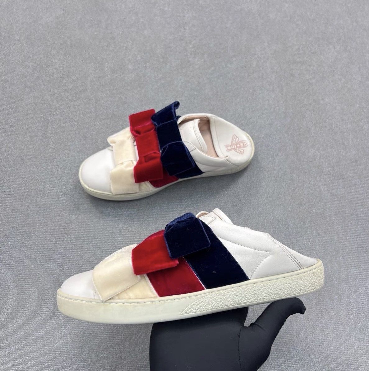 Gucci Gucci White Velvet Bow Slip-On Sneakers / Casual Shoes Size US 7 / IT 37 - 1 Thumbnail