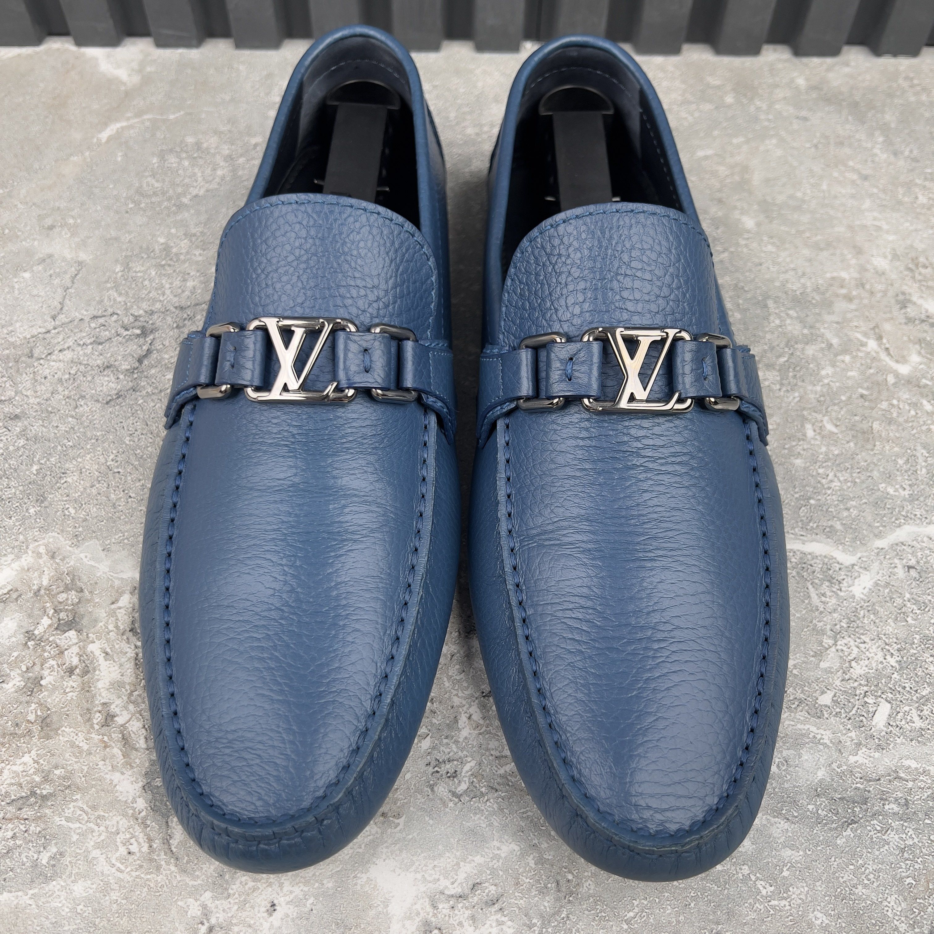 Louis Vuitton Hockenheim Moccasins Blue Grained Leather Size US 9.5 / EU 42-43 - 3 Thumbnail