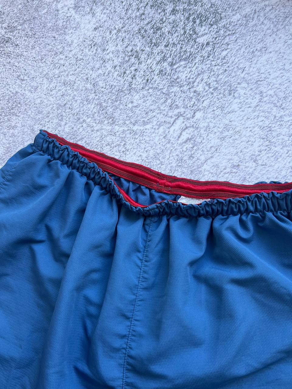 Nike Sz M FC BARCELONA NIKE VINTAGE 2007 FOOTBALL SOCCER SHORTS Size US 32 / EU 48 - 7 Thumbnail