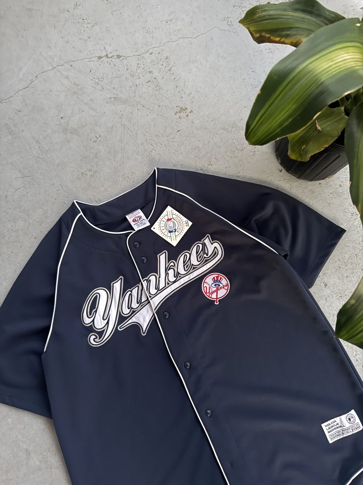 New York Yankees Vintage New York Yankees Embroidered Spelled Out Jersey Size US XL / EU 56 / 4 - 3 Thumbnail