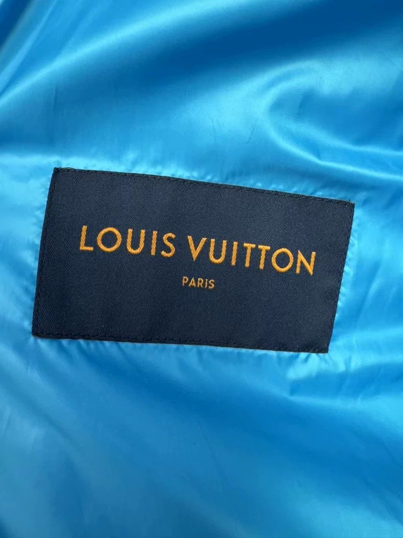 Louis Vuitton Louis Vuitton Blue embossed cotton print jacket Size US S / EU 44-46 / 1 - 3 Thumbnail