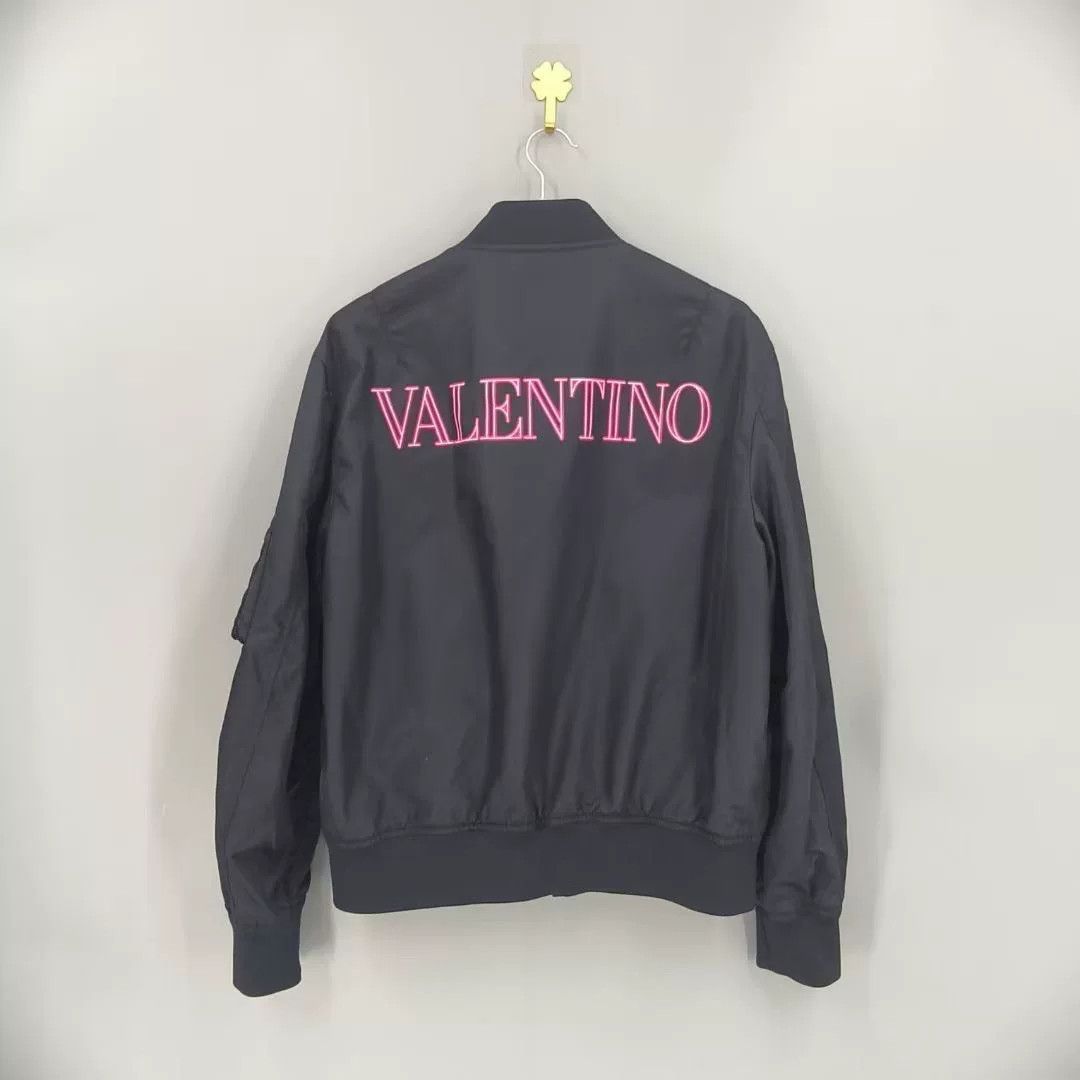 Valentino Valentino Black Pink Back Logo Bomber Jacket Size US M / EU 48-50 / 2 - 1 Thumbnail