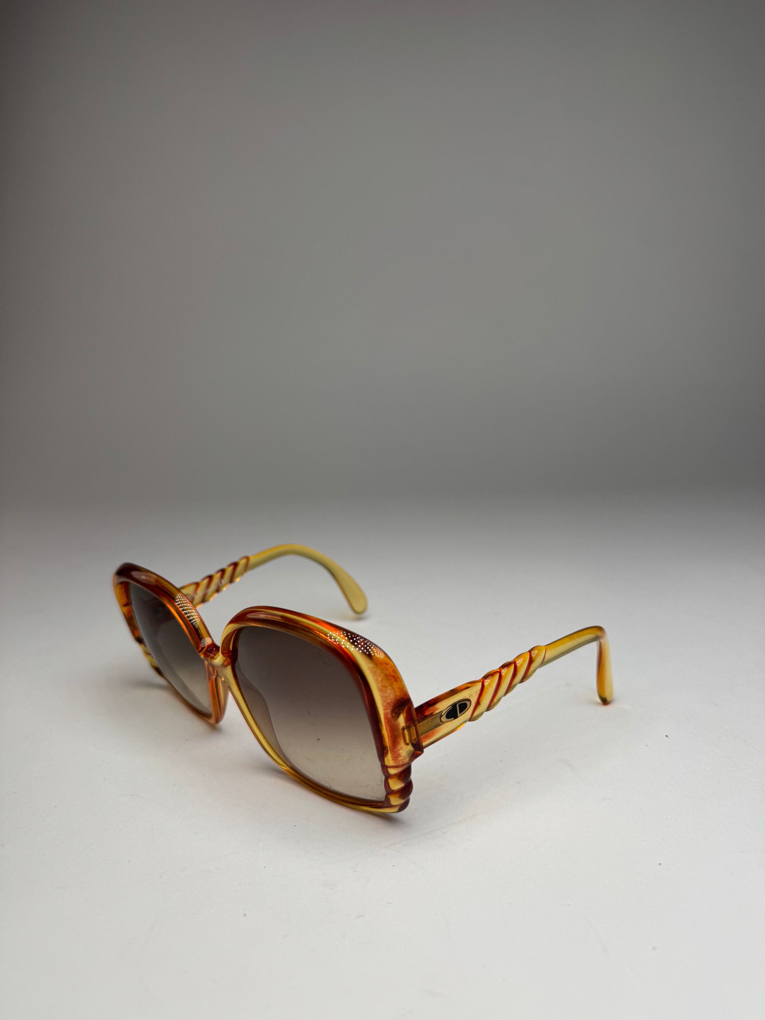 Dior Vintage Overd Sunglasses Orange Size ONE SIZE - 1 Thumbnail