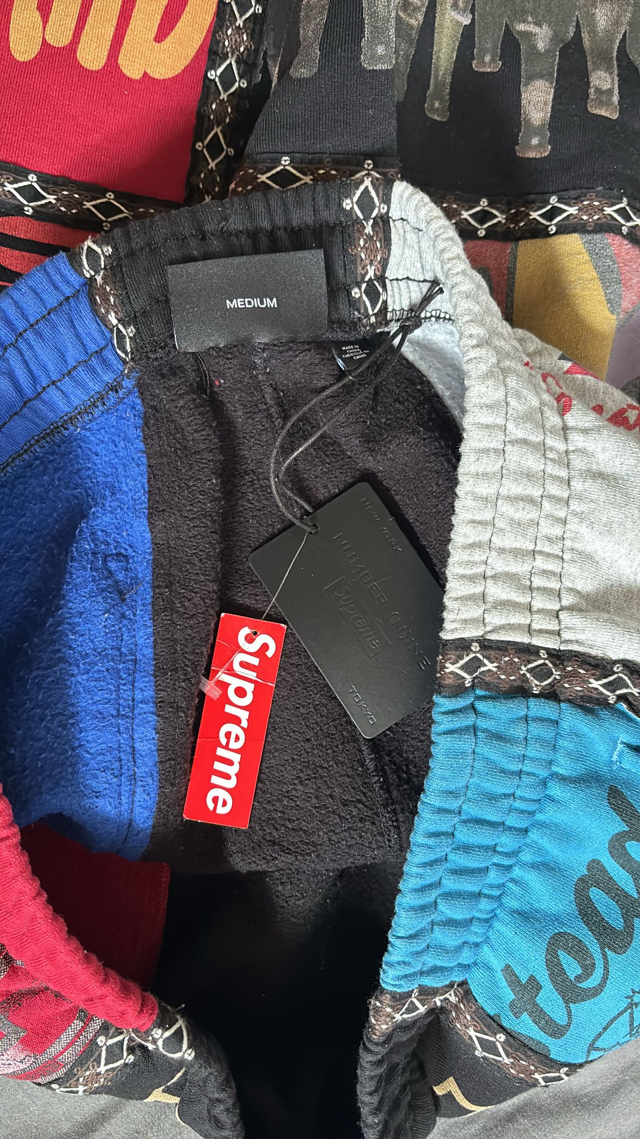 Number (N)ine × Supreme Supreme Number (N)ine Patchwork Sweatpant Size US 32 / EU 48 - 4 Thumbnail