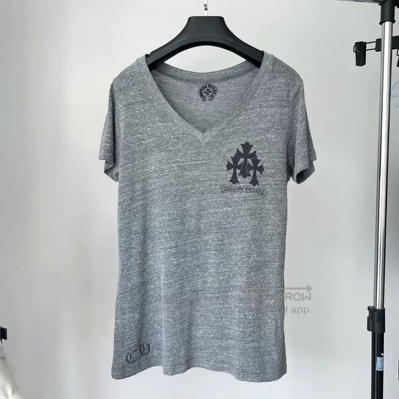 CHROME HEARTS Size L String symbol on the back of the gray