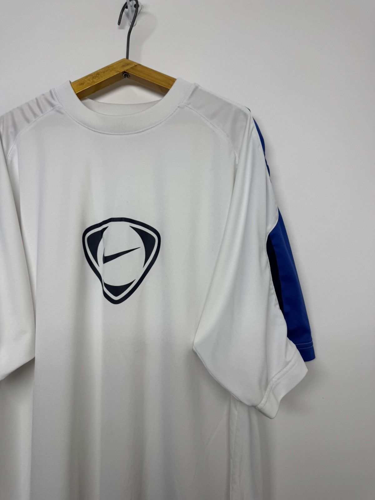 Nike Vintage Nike Football Template Big Logo Shirt Size US XL / EU 56 / 4 - 5 Thumbnail