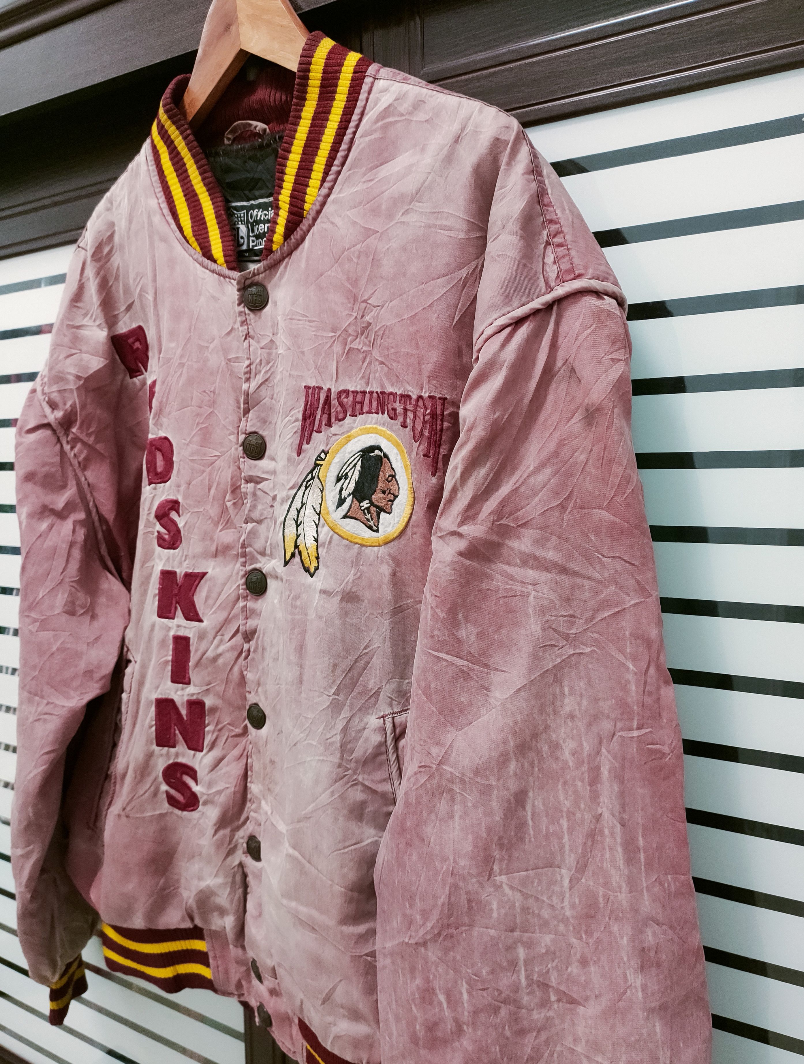 NFL 🔥Vtg NFL Redskin Varsity Jacket Thrashed🔥 Size US M / EU 48-50 / 2 - 2 Thumbnail