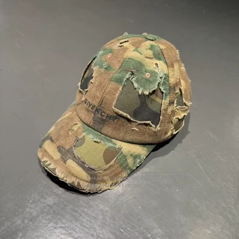 Givenchy Givenchy Decayed Camouflage Bent Brim Baseball Cap Size ONE SIZE - 1 Thumbnail