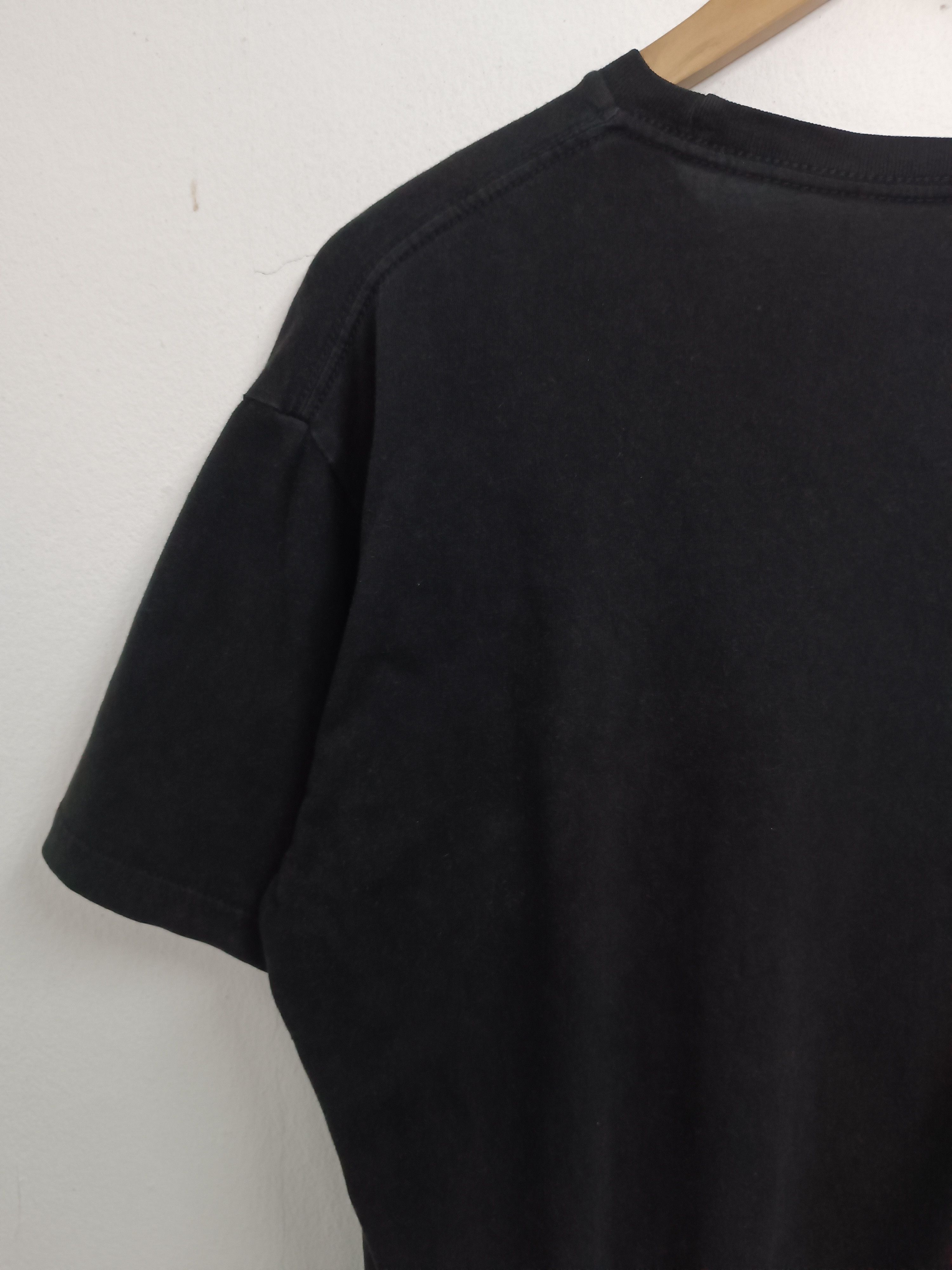 Anime VINTAGE THE LAST AIRBENDER AVATAR SHYAMALAN TEE VERY RARE Size US M / EU 48-50 / 2 - 12 Thumbnail