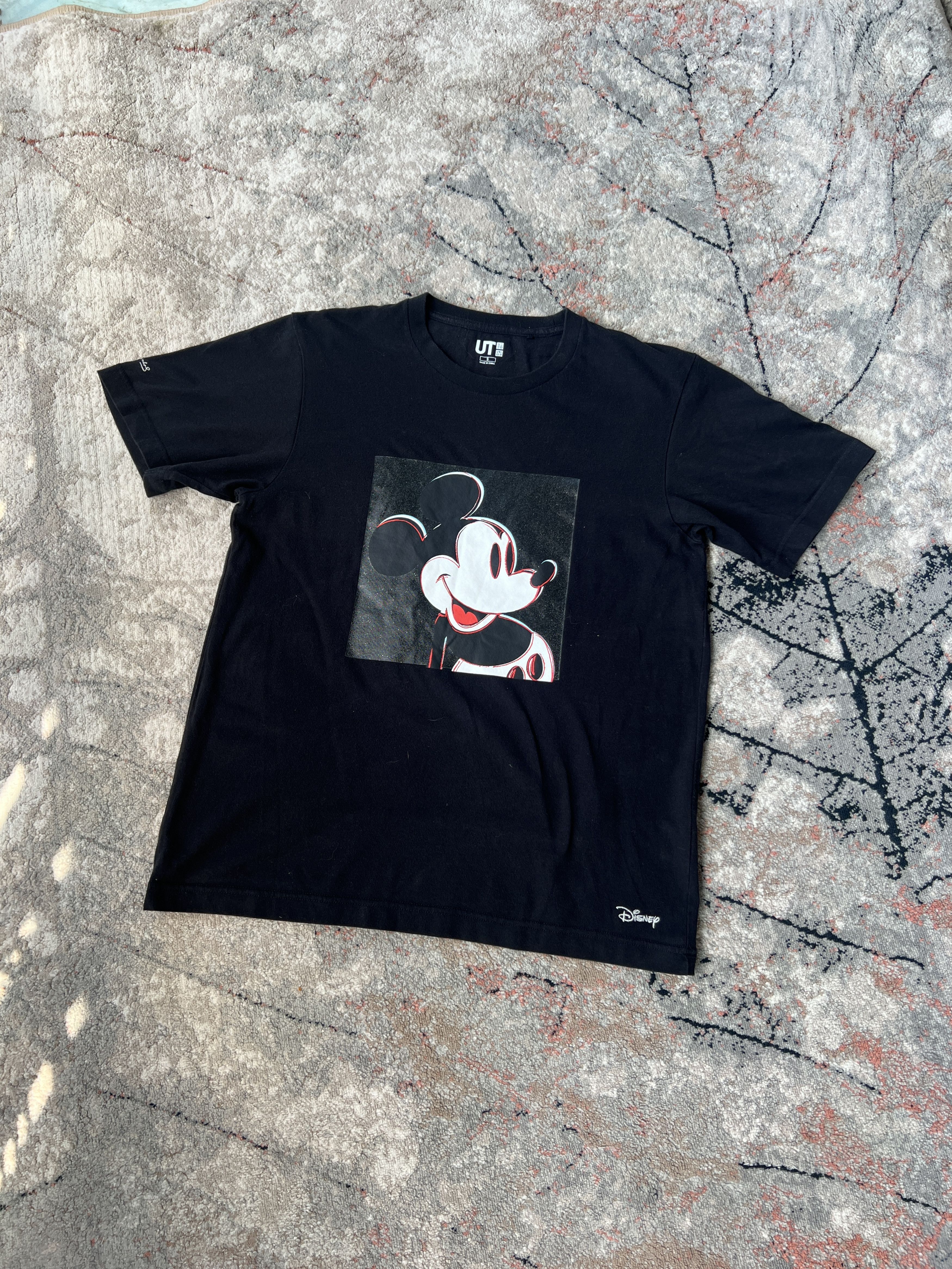 Disney Uniqlo Disney Tee Size US S / EU 44-46 / 1 - 1 Thumbnail