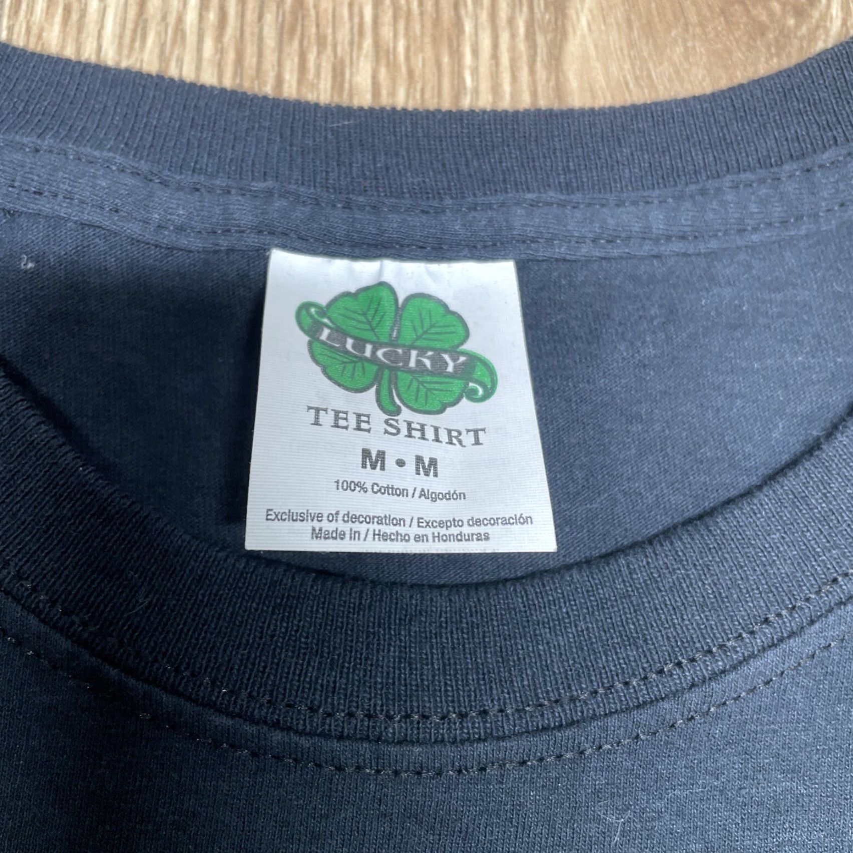 Vintage Lucky Men’s T-Shirt Black Cotton Short Sleeve Crew Neck Graphic Green Clover Skull 90s Style Size US M / EU 48-50 / 2 - 2 Thumbnail