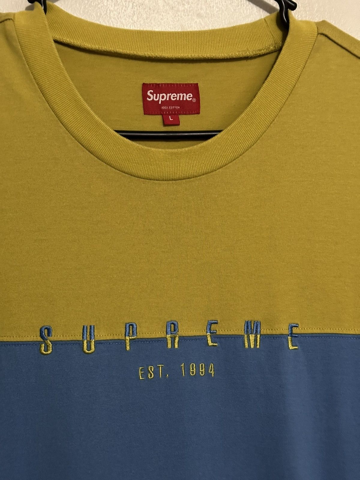 Supreme Supreme Split Logo S/S Top Tee Size US L / EU 52-54 / 3 - 2 Thumbnail