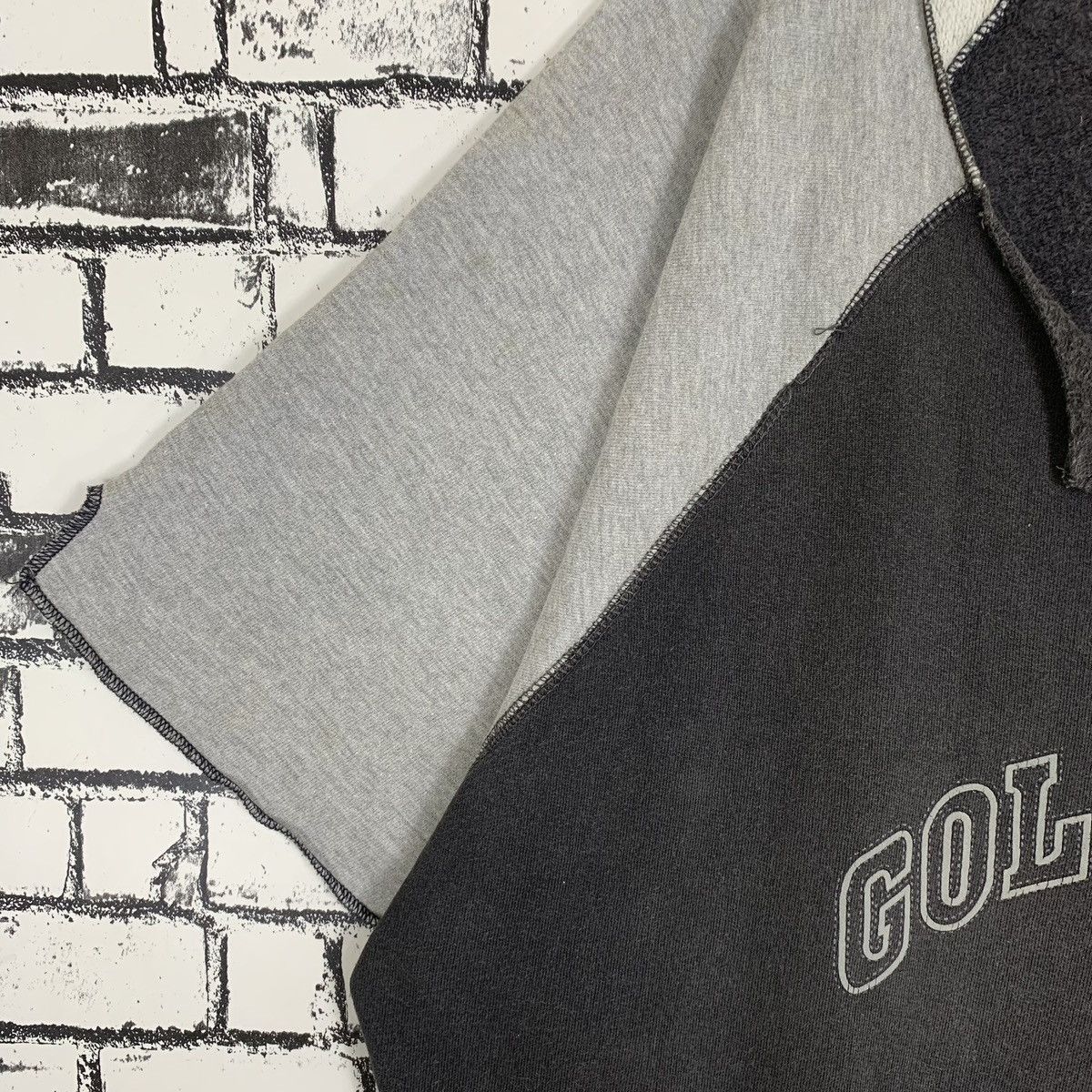 Vintage Vintage Gold Gym Workout Sweatshirt Size US L / EU 52-54 / 3 - 7 Thumbnail