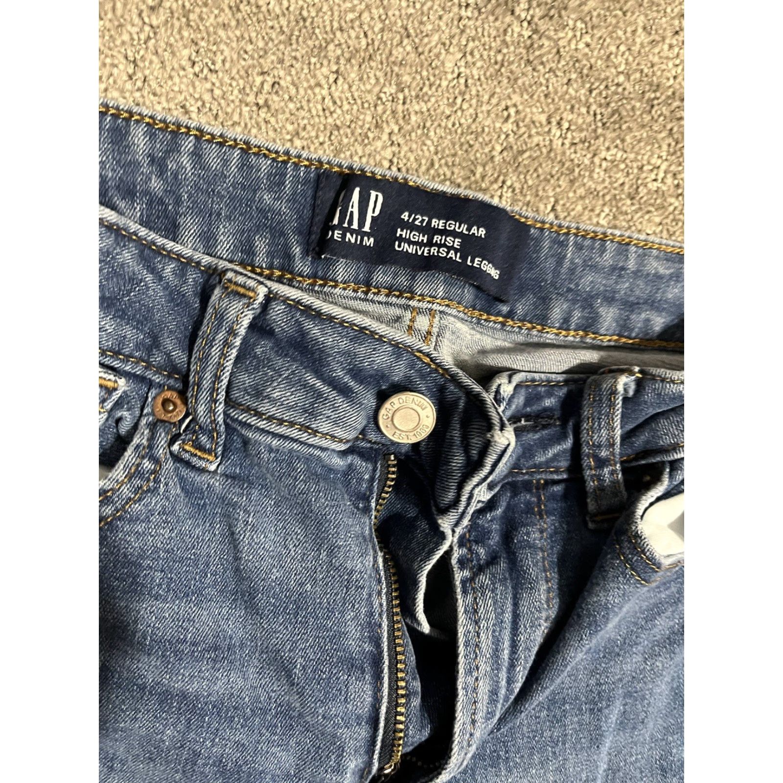 Gap GAP High Rise Universal Legging Jeans Size 4/27 Distressed Size 27" / US 4 / IT 40 - 5 Thumbnail