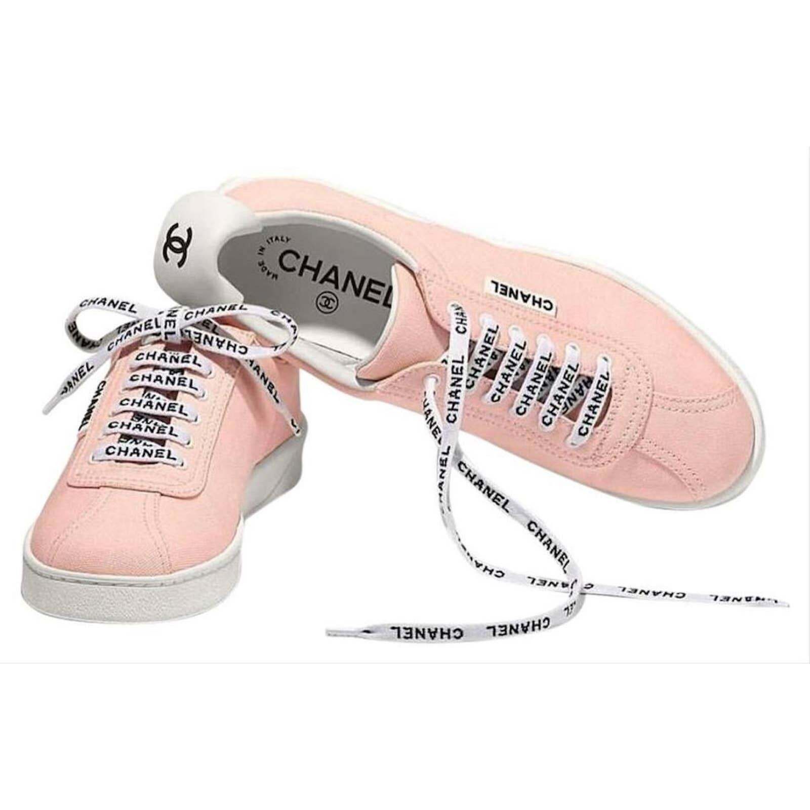 Chanel 19C Weekender Logo Lace Low Flat Runner Trainer Sneaker 40 Size US 10 / IT 40 - 1 Thumbnail