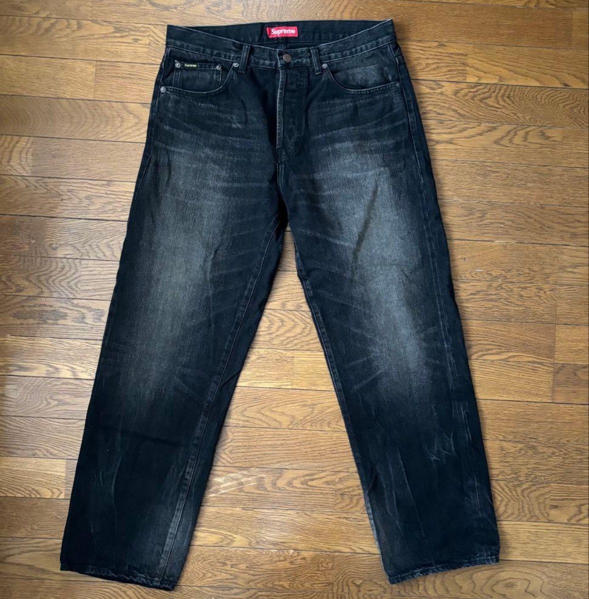 Supreme supreme distressed loose fit selvedge jean Size US 32 / EU 48 - 1 Thumbnail