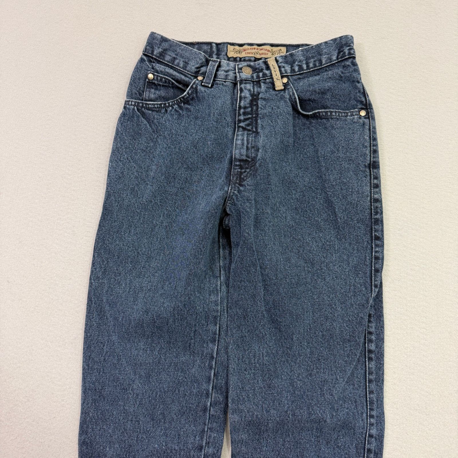 Vintage Vintage Levis 900 Jeans Women's 7 (26x31) Blue Mom High Rise Size 26" / US 2 / IT 38 - 2 Thumbnail