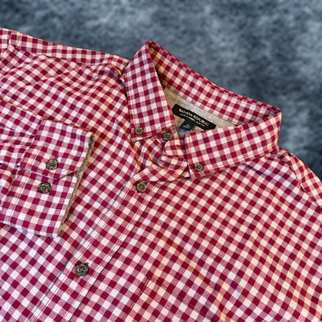 Banana Republic Banana Republic Luxe Flannel Button-Up Mens XL Red Gingham Slim Fit Shirt Size US XL / EU 56 / 4 - 1 Thumbnail