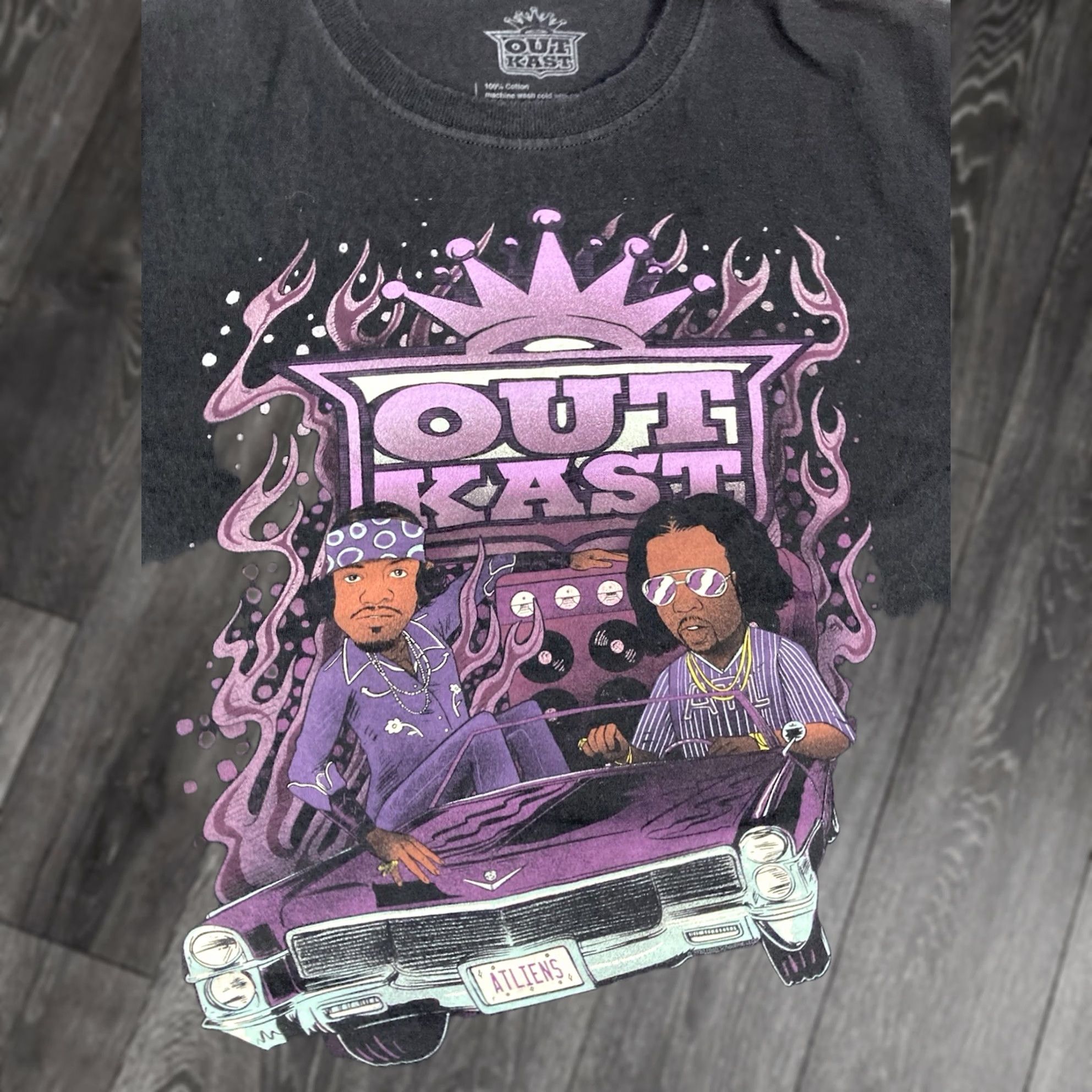 Vintage OUTKAST Graphic T-shirt Men XL Black Short Sleeve Music Rap Merch - Crew Neck, Logo, Cotton, Hip Hop, All Seasons, Regular Fit Size US XL / EU 56 / 4 - 1 Thumbnail
