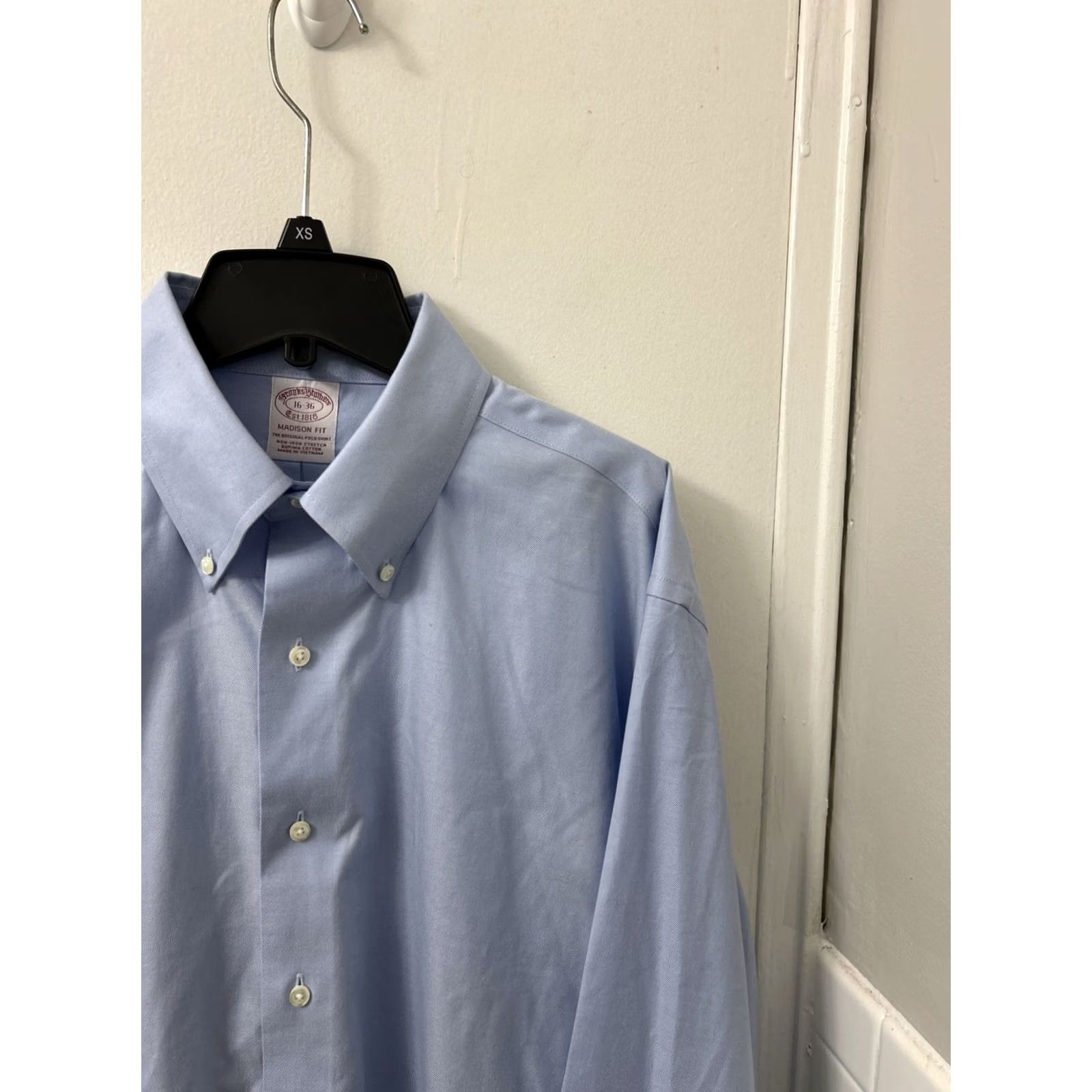 Brooks Brothers Brooks Brothers Original Polo Shirt Mens Size 16 Madison Fit Supima Button Up L/S Blue Dress Shirt Regular Size 16 Mens Size US L / EU 52-54 / 3 - 5 Thumbnail