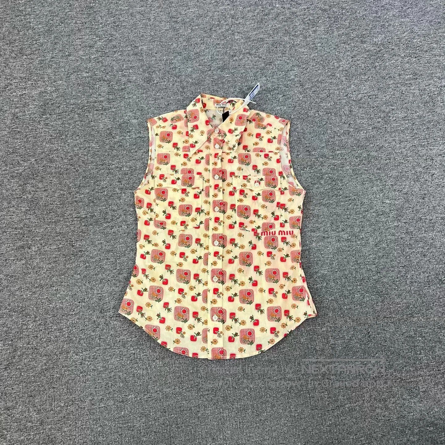 Miu Miu Miu Miu Runway Floral Sleeveless Shirt. Size S / US 4 / IT 40 - 1 Thumbnail