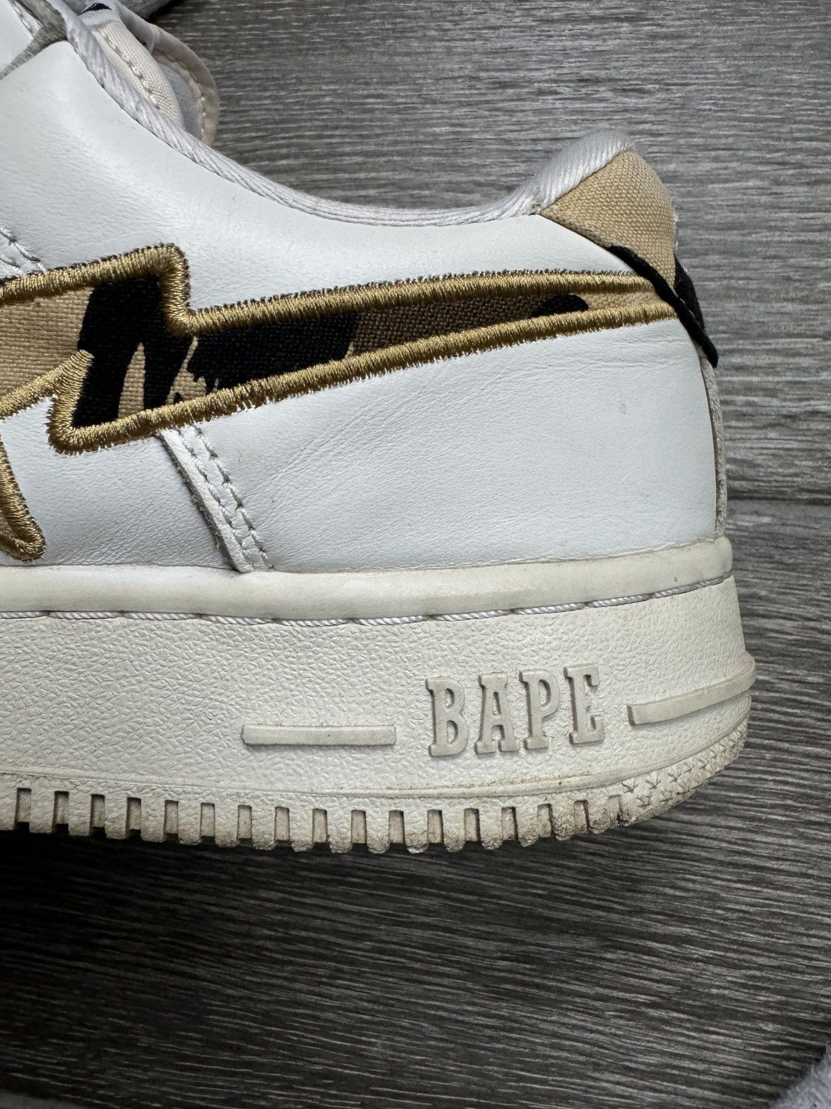 Bape Bape first camo vintage bapestas Size US 8 / EU 41 - 14 Thumbnail