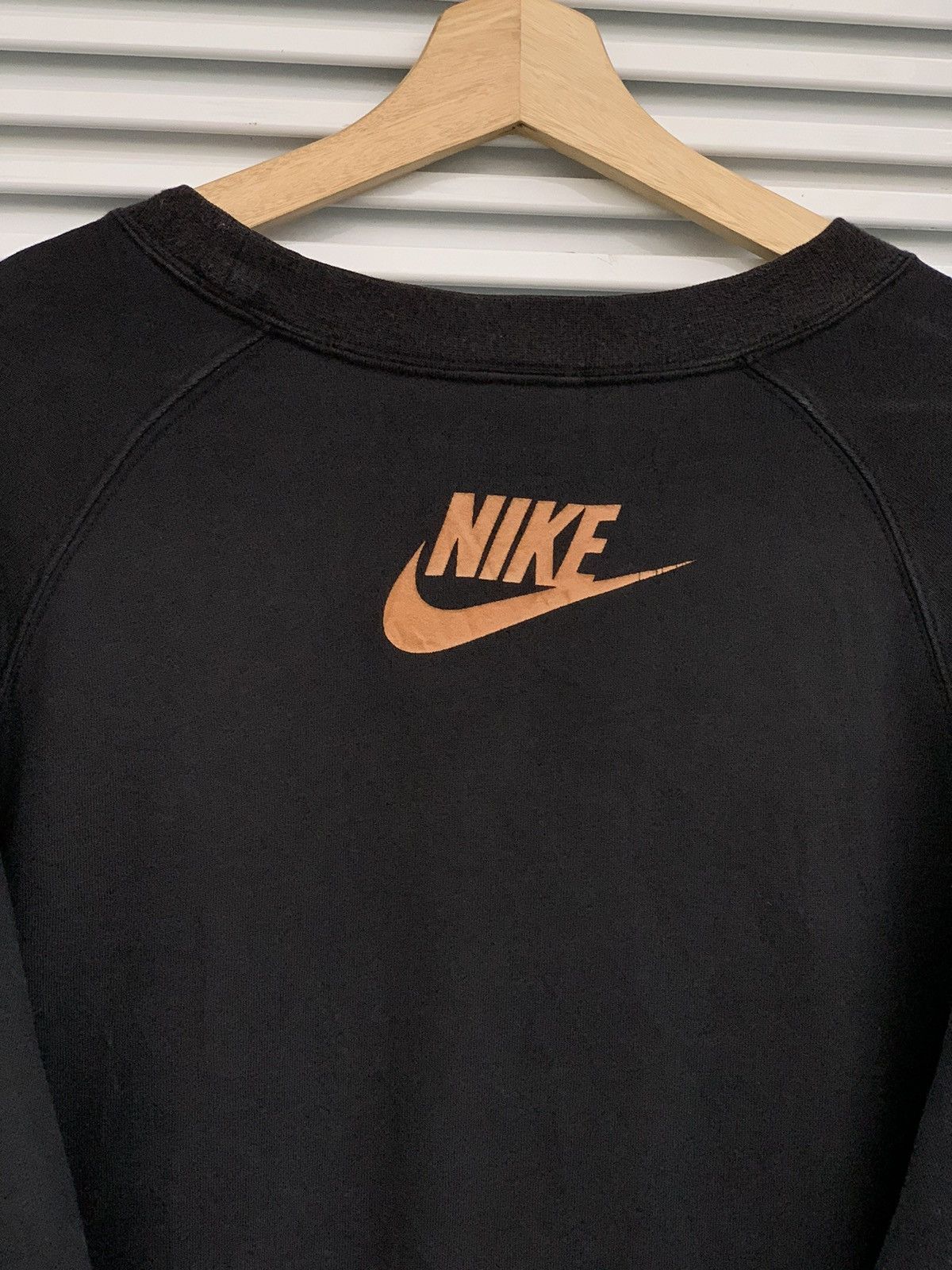 Nike Vintage Y2K Nike Embroidered Logo Crewneck Sweatshirt Size US M / EU 48-50 / 2 - 5 Thumbnail