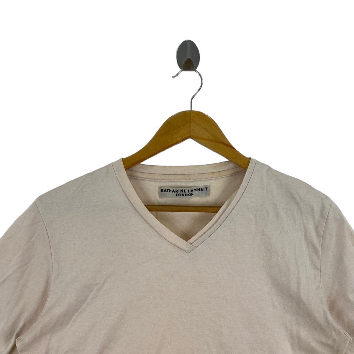 Katharine Hamnett London KATHARINE HAMNETT LONDON English Designer Vneck Beige Short Size US S / EU 44-46 / 1 - 2 Thumbnail